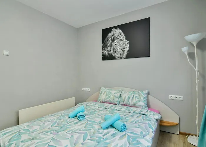 By The Sea - With Free Parking *