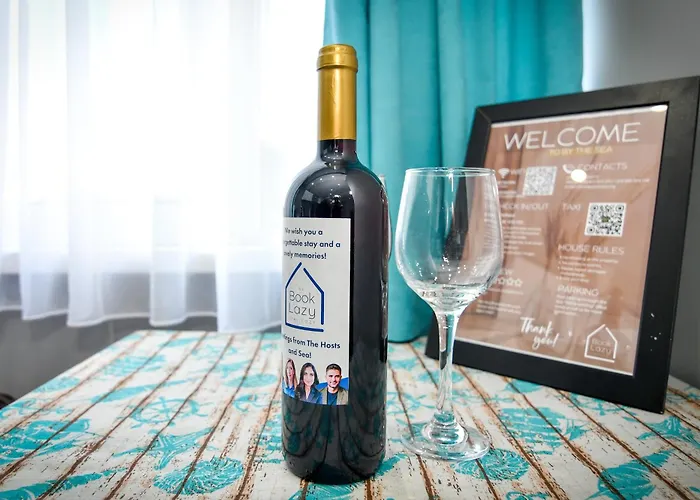 شقة By The Sea - With Free Parking فارنا