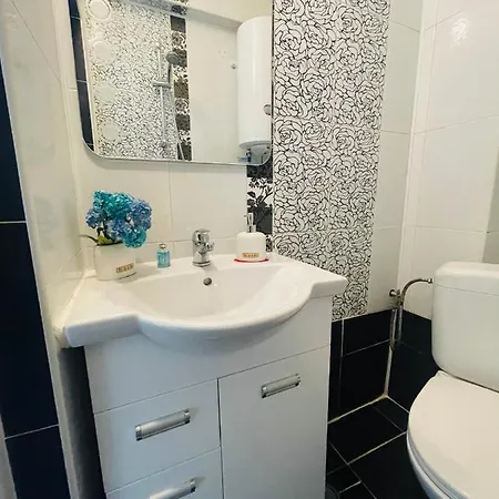 By The Sea - With Free Parking Βάρνα