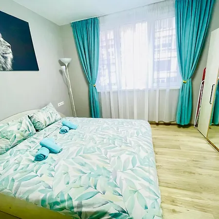 By The Sea - With Free Parking * Varna