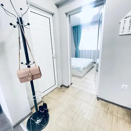 By The Sea - With Free Parking Apartament Varna