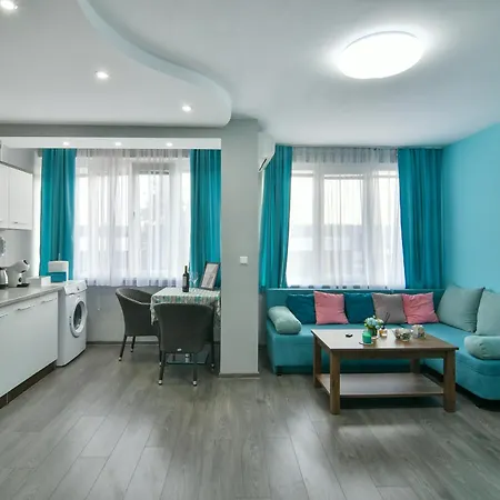 By The Sea - With Free Parking Βάρνα