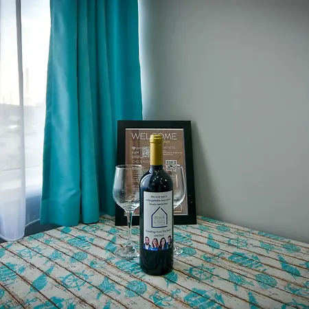 By The Sea - With Free Parking Varna