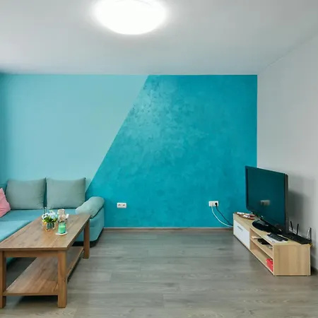 By The Sea - With Free Parking Διαμέρισμα *