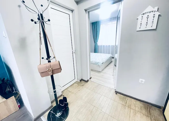 By The Sea - With Free Parking Apartment Varna